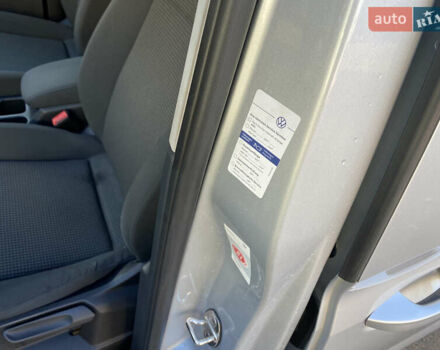 Серый Фольксваген Кадди, объемом двигателя 1.97 л и пробегом 256 тыс. км за 21900 $, фото 59 на Automoto.ua