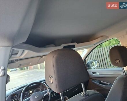 Серый Фольксваген Кадди, объемом двигателя 2 л и пробегом 147 тыс. км за 27500 $, фото 4 на Automoto.ua