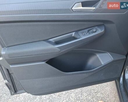 Серый Фольксваген Кадди, объемом двигателя 2 л и пробегом 147 тыс. км за 27500 $, фото 29 на Automoto.ua