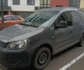 Серый Фольксваген Кадди, объемом двигателя 1.2 л и пробегом 400 тыс. км за 6500 $, фото 1 на Automoto.ua