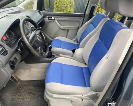 Сірий Фольксваген Кадді, об'ємом двигуна 1.6 л та пробігом 216 тис. км за 6000 $, фото 20 на Automoto.ua