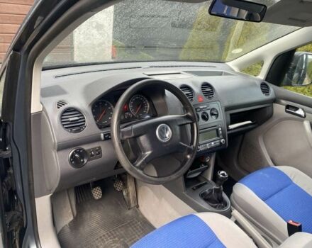 Сірий Фольксваген Кадді, об'ємом двигуна 1.6 л та пробігом 216 тис. км за 6000 $, фото 16 на Automoto.ua