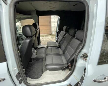 Серый Фольксваген Кадди, объемом двигателя 1.6 л и пробегом 295 тыс. км за 5200 $, фото 7 на Automoto.ua