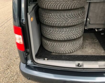 Серый Фольксваген Кадди, объемом двигателя 1.9 л и пробегом 200 тыс. км за 3400 $, фото 11 на Automoto.ua