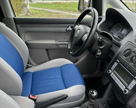 Серый Фольксваген Кадди, объемом двигателя 2 л и пробегом 221 тыс. км за 6950 $, фото 10 на Automoto.ua