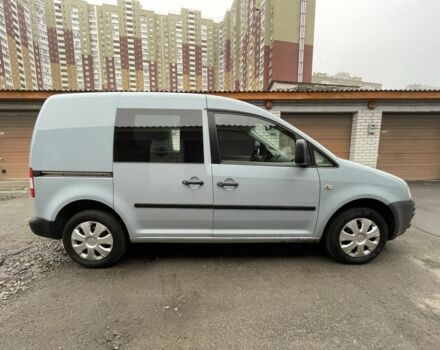 Серый Фольксваген Кадди, объемом двигателя 1.6 л и пробегом 295 тыс. км за 5200 $, фото 3 на Automoto.ua