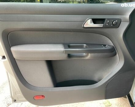 Серый Фольксваген Кадди, объемом двигателя 1.6 л и пробегом 254 тыс. км за 9790 $, фото 20 на Automoto.ua