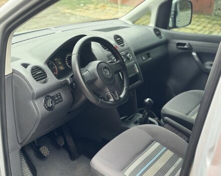 Фольксваген Кадди 2012 в Житомире на Automoto.ua Серый Фольксваген Кадди, объемом двигателя 2 л и пробегом 250 тыс. км за 9550 $, фото 6 на Automoto.ua