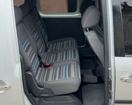 Фольксваген Кадди 2012 в Житомире на Automoto.ua Серый Фольксваген Кадди, объемом двигателя 2 л и пробегом 250 тыс. км за 9550 $, фото 10 на Automoto.ua