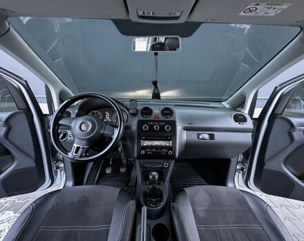 Серый Фольксваген Кадди, объемом двигателя 1.6 л и пробегом 220 тыс. км за 13200 $, фото 23 на Automoto.ua