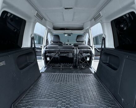 Серый Фольксваген Кадди, объемом двигателя 1.6 л и пробегом 220 тыс. км за 13200 $, фото 22 на Automoto.ua