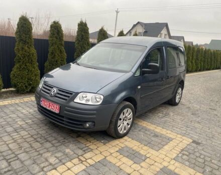 Сірий Фольксваген Кадді, об'ємом двигуна 1.6 л та пробігом 216 тис. км за 6000 $, фото 1 на Automoto.ua