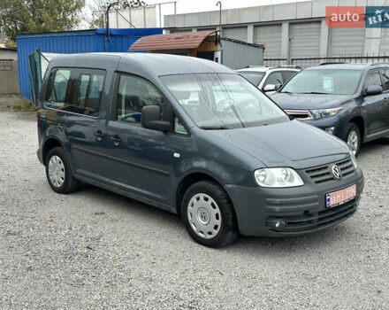 Серый Фольксваген Кадди, объемом двигателя 1.6 л и пробегом 220 тыс. км за 6900 $, фото 1 на Automoto.ua