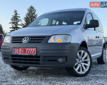 Серый Фольксваген Кадди, объемом двигателя 1.6 л и пробегом 242 тыс. км за 7150 $, фото 1 на Automoto.ua