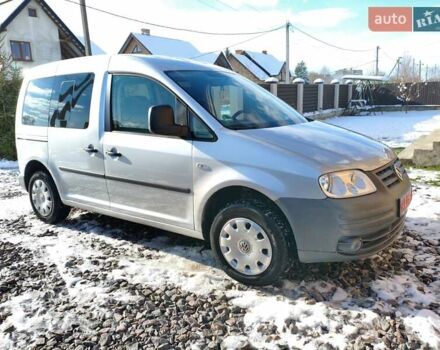 Серый Фольксваген Кадди, объемом двигателя 1.6 л и пробегом 219 тыс. км за 6650 $, фото 1 на Automoto.ua