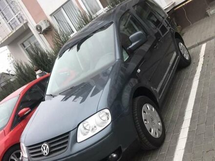 Серый Фольксваген Кадди, объемом двигателя 1.6 л и пробегом 190 тыс. км за 8000 $, фото 1 на Automoto.ua