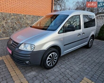 Серый Фольксваген Кадди, объемом двигателя 1.6 л и пробегом 245 тыс. км за 7400 $, фото 1 на Automoto.ua