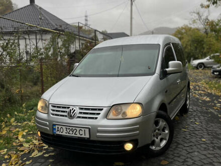 Серый Фольксваген Кадди, объемом двигателя 1.97 л и пробегом 367 тыс. км за 5500 $, фото 1 на Automoto.ua