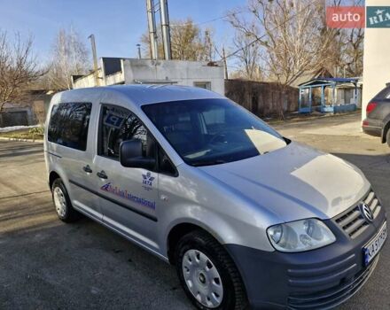 Серый Фольксваген Кадди, объемом двигателя 1.6 л и пробегом 300 тыс. км за 6000 $, фото 1 на Automoto.ua