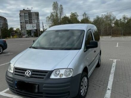 Фольксваген Кадди 2010 в Сумах на Automoto.ua Серый Фольксваген Кадди, объемом двигателя 1.9 л и пробегом 3 тыс. км за 9200 $, фото 1 на Automoto.ua