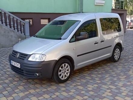 Серый Фольксваген Кадди, объемом двигателя 1.9 л и пробегом 230 тыс. км за 10000 $, фото 1 на Automoto.ua