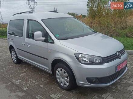 Фольксваген Кадди 2010 в Ровно на Automoto.ua Серый Фольксваген Кадди, объемом двигателя 1.6 л и пробегом 255 тыс. км за 10000 $, фото 1 на Automoto.ua
