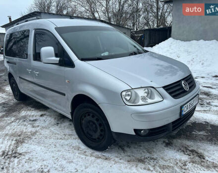 Серый Фольксваген Кадди, объемом двигателя 1.9 л и пробегом 285 тыс. км за 8000 $, фото 1 на Automoto.ua