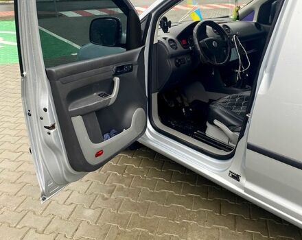 Серый Фольксваген Кадди, объемом двигателя 1.6 л и пробегом 263 тыс. км за 6700 $, фото 1 на Automoto.ua