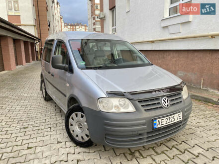 Серый Фольксваген Кадди, объемом двигателя 1.4 л и пробегом 279 тыс. км за 6300 $, фото 1 на Automoto.ua