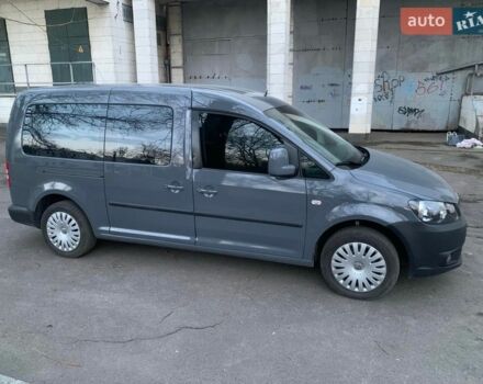 Серый Фольксваген Кадди, объемом двигателя 1.6 л и пробегом 171 тыс. км за 11350 $, фото 1 на Automoto.ua