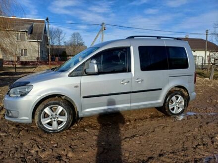 Сірий Фольксваген Кадді, об'ємом двигуна 2 л та пробігом 240 тис. км за 8799 $, фото 1 на Automoto.ua