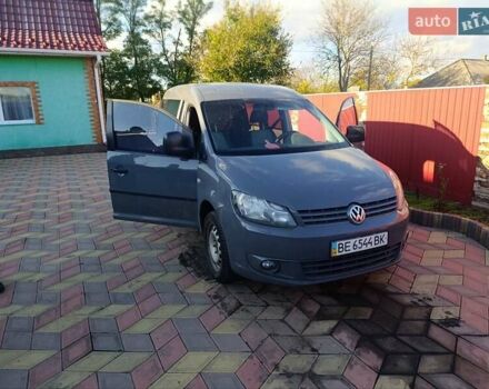 Сірий Фольксваген Кадді, об'ємом двигуна 1.97 л та пробігом 253 тис. км за 8600 $, фото 1 на Automoto.ua