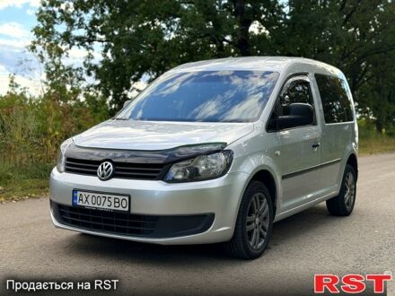 Серый Фольксваген Кадди, объемом двигателя 2 л и пробегом 350 тыс. км за 9200 $, фото 1 на Automoto.ua