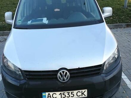 Серый Фольксваген Кадди, объемом двигателя 1.6 л и пробегом 231 тыс. км за 8000 $, фото 1 на Automoto.ua