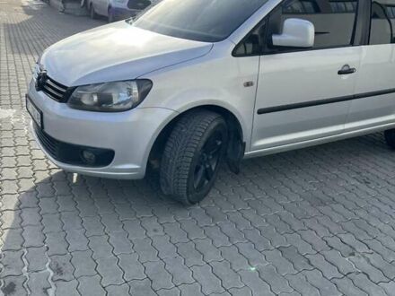 Сірий Фольксваген Кадді, об'ємом двигуна 1.6 л та пробігом 248 тис. км за 9200 $, фото 1 на Automoto.ua