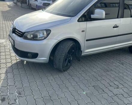 Сірий Фольксваген Кадді, об'ємом двигуна 1.6 л та пробігом 248 тис. км за 9200 $, фото 1 на Automoto.ua