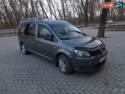 Сірий Фольксваген Кадді, об'ємом двигуна 1.6 л та пробігом 255 тис. км за 10000 $, фото 1 на Automoto.ua