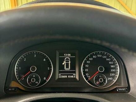 Фольксваген Кадді 2013 у Одесі на Automoto.ua Сірий Фольксваген Кадді, об'ємом двигуна 1.6 л та пробігом 230 тис. км за 11000 $, фото 1 на Automoto.ua