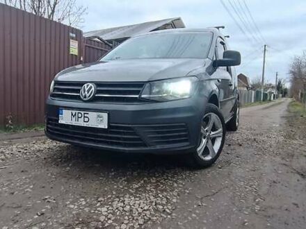 Серый Фольксваген Кадди, объемом двигателя 1.6 л и пробегом 360 тыс. км за 11000 $, фото 1 на Automoto.ua