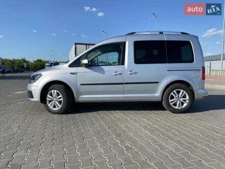 Фольксваген Кадди 2016 в Луцке на Automoto.ua Серый Фольксваген Кадди, объемом двигателя 2 л и пробегом 242 тыс. км за 14500 $, фото 1 на Automoto.ua