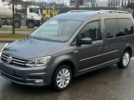 Серый Фольксваген Кадди, объемом двигателя 2 л и пробегом 260 тыс. км за 14699 $, фото 1 на Automoto.ua