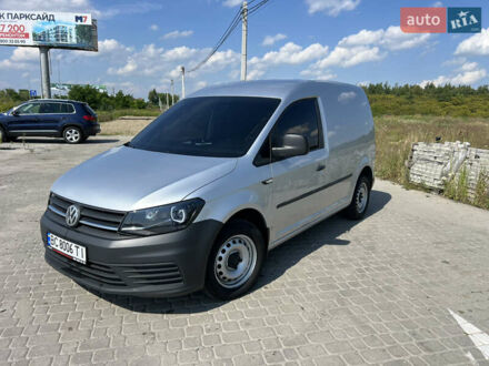Сірий Фольксваген Кадді, об'ємом двигуна 2 л та пробігом 275 тис. км за 12000 $, фото 1 на Automoto.ua