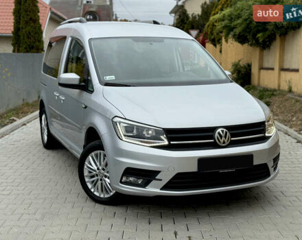 Сірий Фольксваген Кадді, об'ємом двигуна 1.4 л та пробігом 204 тис. км за 16999 $, фото 1 на Automoto.ua