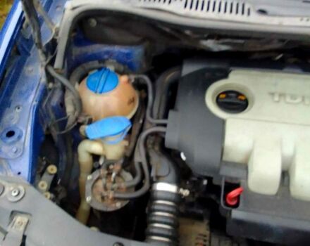 Синий Фольксваген Кадди, объемом двигателя 1.9 л и пробегом 200 тыс. км за 6300 $, фото 1 на Automoto.ua