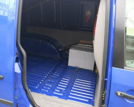 Синій Фольксваген Кадді, об'ємом двигуна 1.97 л та пробігом 170 тис. км за 4800 $, фото 3 на Automoto.ua