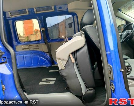 Синий Фольксваген Кадди, объемом двигателя 1.4 л и пробегом 250 тыс. км за 5950 $, фото 5 на Automoto.ua