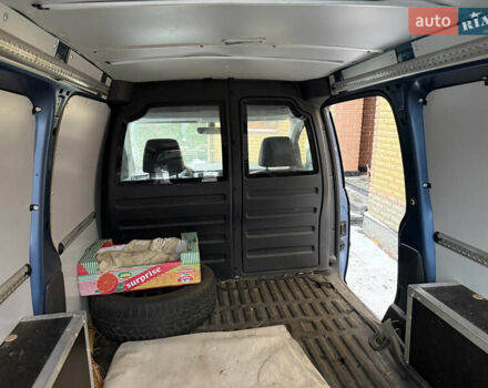 Синій Фольксваген Кадді, об'ємом двигуна 1.97 л та пробігом 42 тис. км за 21000 $, фото 4 на Automoto.ua