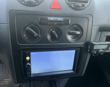 Синій Фольксваген Кадді, об'ємом двигуна 1.9 л та пробігом 415 тис. км за 5200 $, фото 5 на Automoto.ua