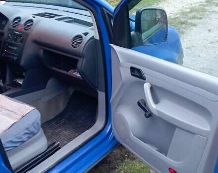 Синий Фольксваген Кадди, объемом двигателя 1.97 л и пробегом 304 тыс. км за 3900 $, фото 6 на Automoto.ua