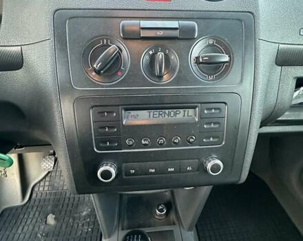 Синий Фольксваген Кадди, объемом двигателя 1.6 л и пробегом 230 тыс. км за 4699 $, фото 19 на Automoto.ua